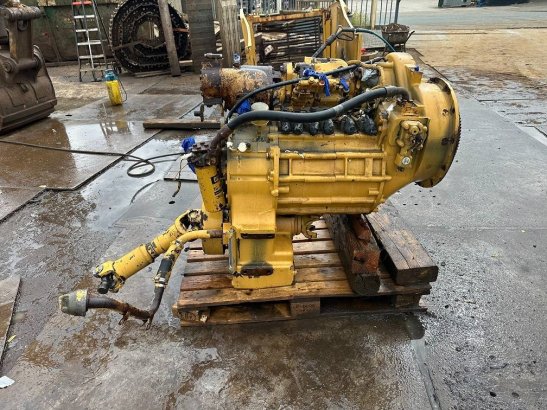 CAT 950 G II hydrolic pump / gearbox 254 2 image 6