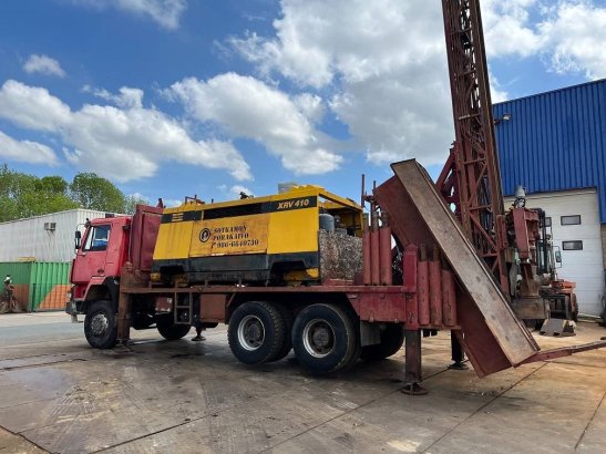 Sisu 12E480 6X6 WATER WELL DRILL ATLAS COPCO XRV410 (50 Sisu 12E480 6X6 WATER WELL DRILL ATLAS COPCO XRV410 (50 1990 2 ima...