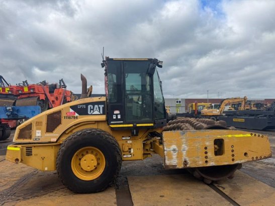 CAT CP 76 CP 76 2011 2 image 5