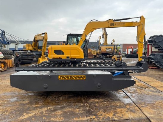 28dredging dredg7.5 ( unused ) amphibious excavato 28dredging dredg7.5 ( unused ) amphibious excavato 2024 1 Crawler Excav...