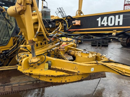 CAT 140 H 483 2000 2 Motor graders image 5