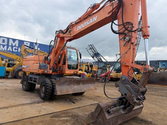 Doosan DX 210 W Doosan DX 210 W 2008 2 Wheeled Excavators image 5