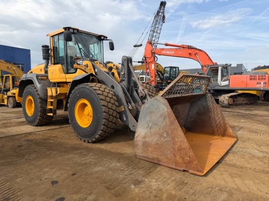 Volvo L120H L120H 2014 2 Wheel Loaders image 6