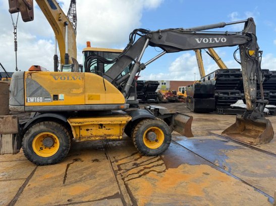 Volvo EW 160 EW 160 2001 2 Wheeled Excavators image 6
