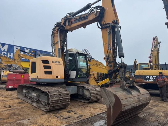 Liebherr R926 compact FULL OPTION R926 compact FULL OPTION 2015 2 Crawler Excavators image 21