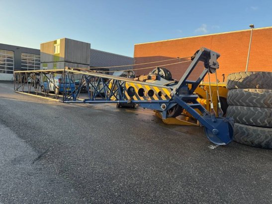 Sumitomo LS218RH 80 TONS 33M BOOM Sumitomo LS218RH 80 TONS 33M BOOM 1992 2 Crawler Cranes image 21