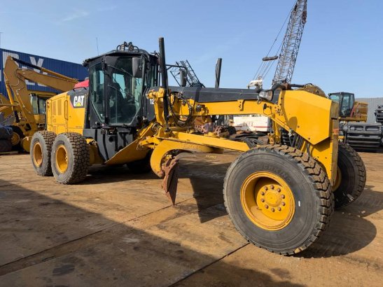 CAT 12 M 3 12 M 3 2015 2 Motor graders image 7