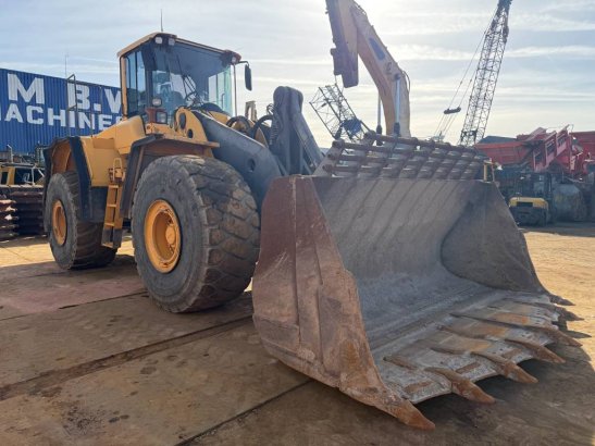 Volvo L 220 F L 220 F 2008 2 Wheel Loaders image 7