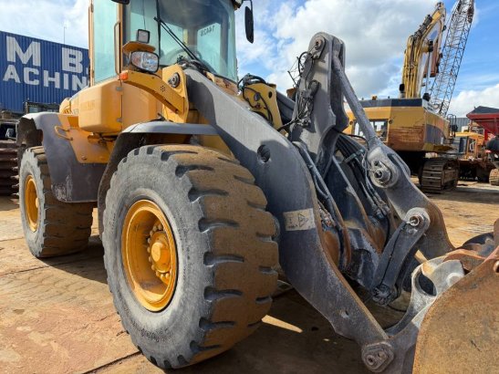 Volvo L 90 E L 90 E 2006 2 Wheel Loaders image 7