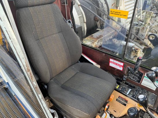 Sumitomo LS218RH 80 TONS 33M BOOM Sumitomo LS218RH 80 TONS 33M BOOM 1992 2 Crawler Cranes image 8