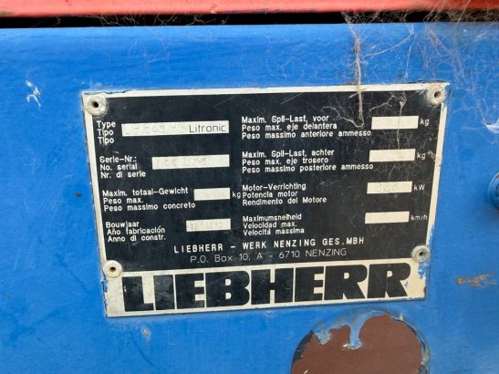 Liebherr LR 843 HD LR 843 HD 1998 2 Crawler Cranes image 8