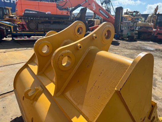 CAT 345 BUCKET 46 2025 1 image 19