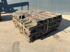 CAT 330C / 330D / 336D / 336E / 336F Shoes