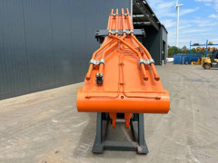 Hitachi ZX210 18m Set