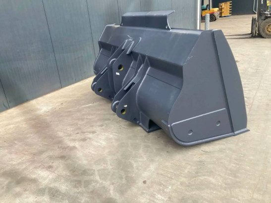 Volvo L90G image
