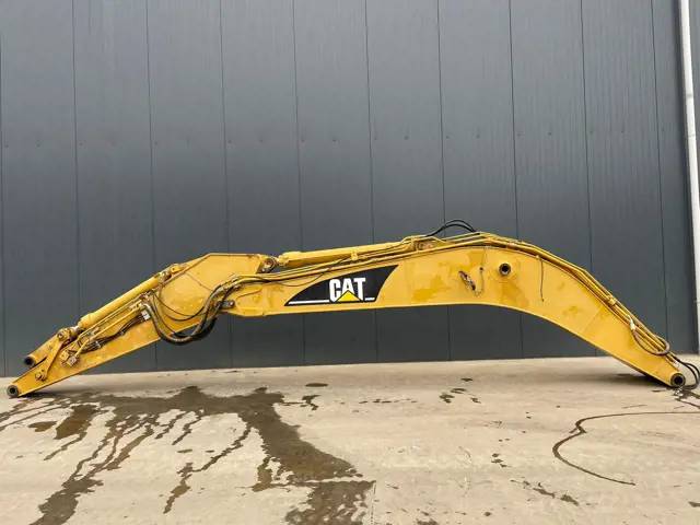 CAT 320C / 320D Boom + Stick image