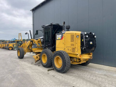 CAT 140M3 AWD