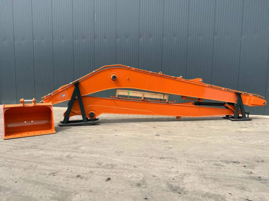 Hitachi ZX210 18m Set image