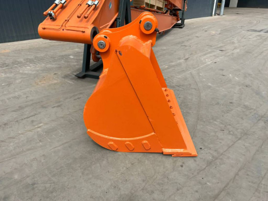 Hitachi ZX210 18m Set image