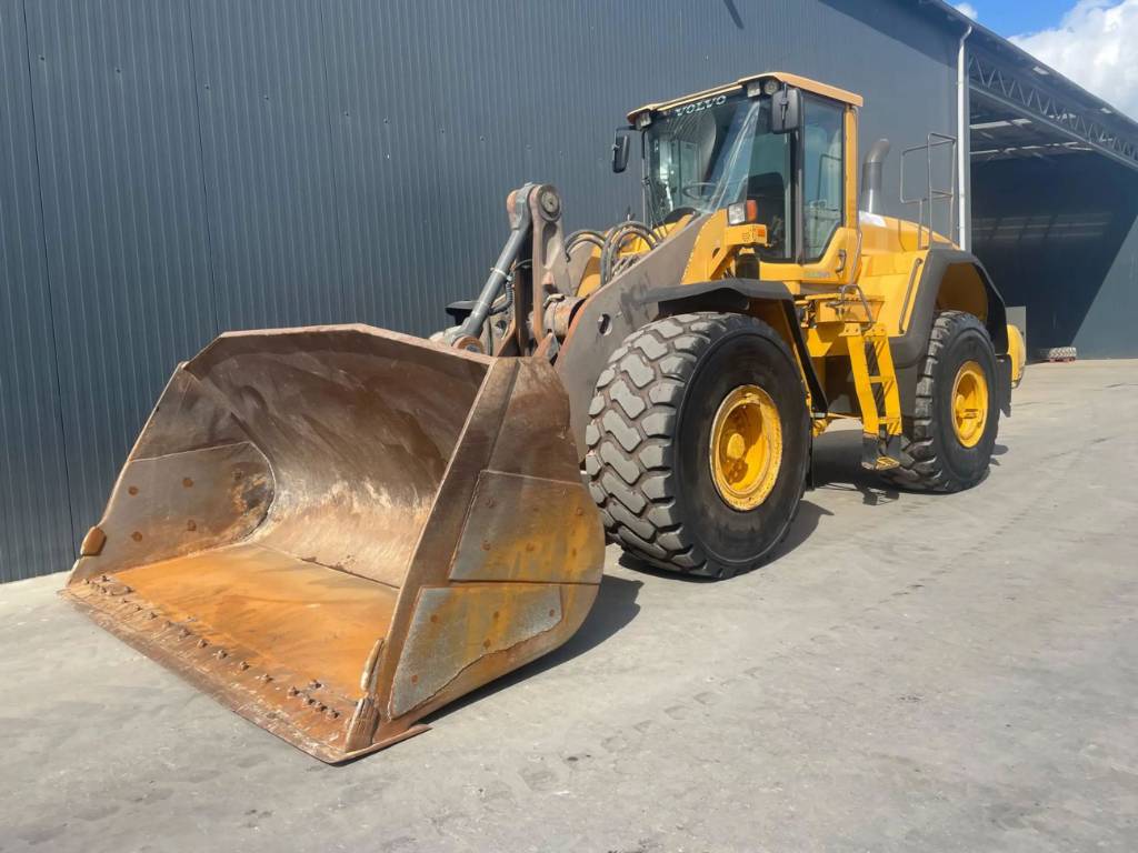 Volvo L180G image