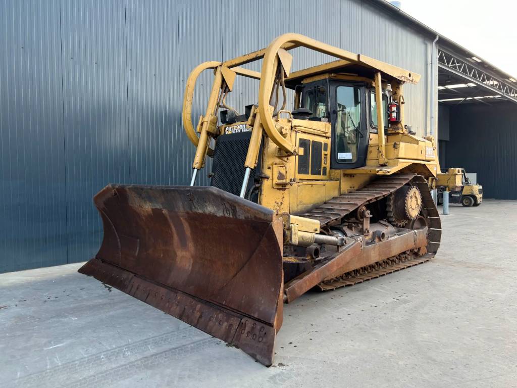 CAT D7H image