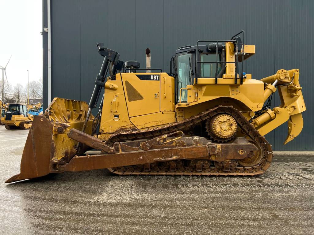 CAT D8T - CE - New Ripper image
