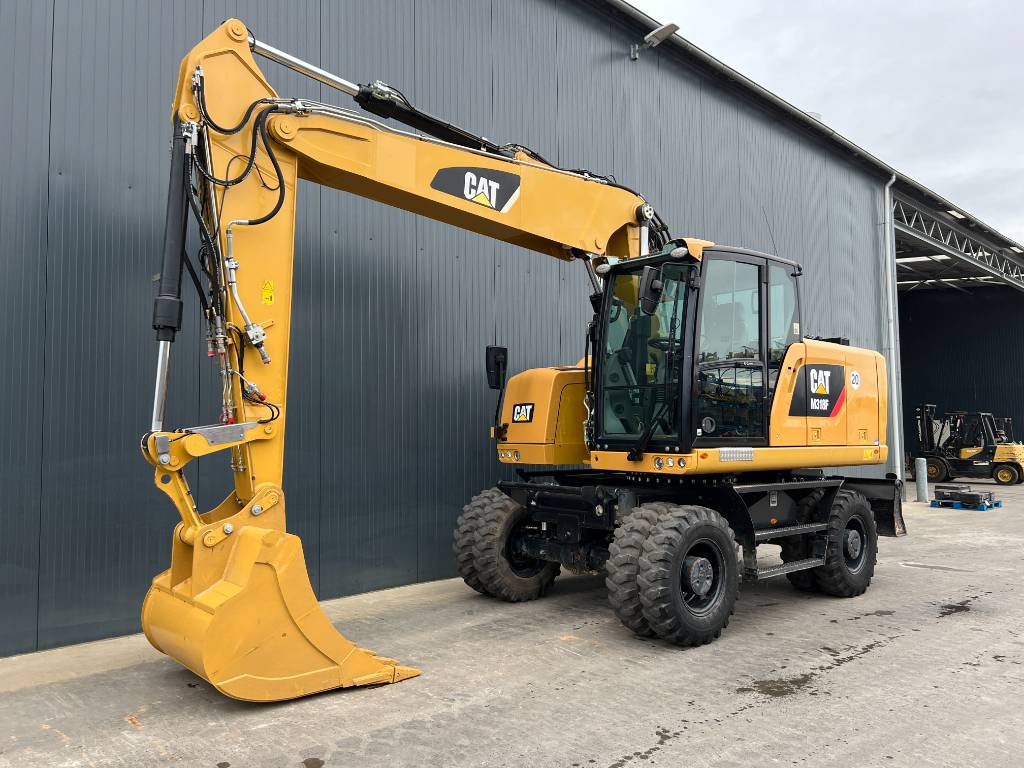CAT M318F - Extremely Nice Condition image