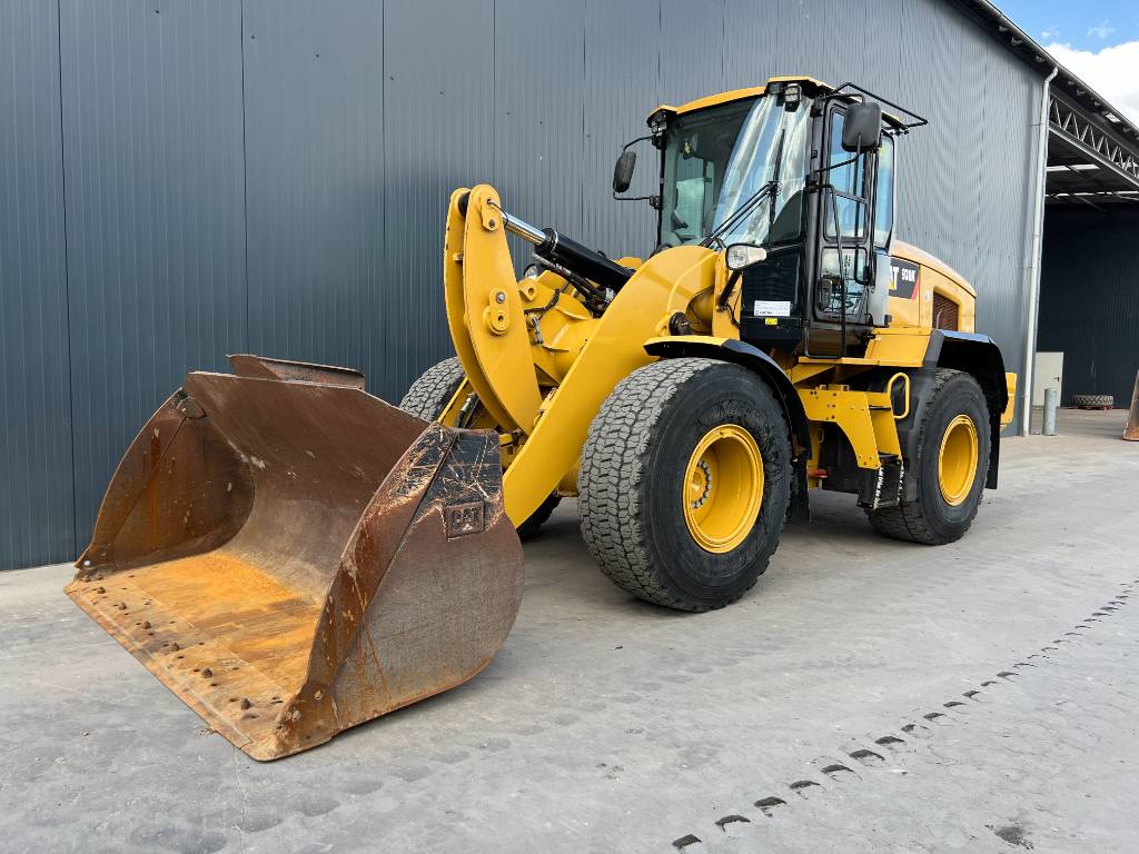 CAT 930K image