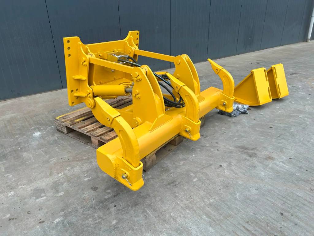 Komatsu D38 image
