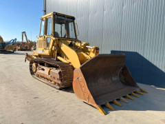 CAT 953 - Ripper