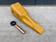 CAT 120H / 120M / 140H / 140M / 160H / 160M Ripper Tip