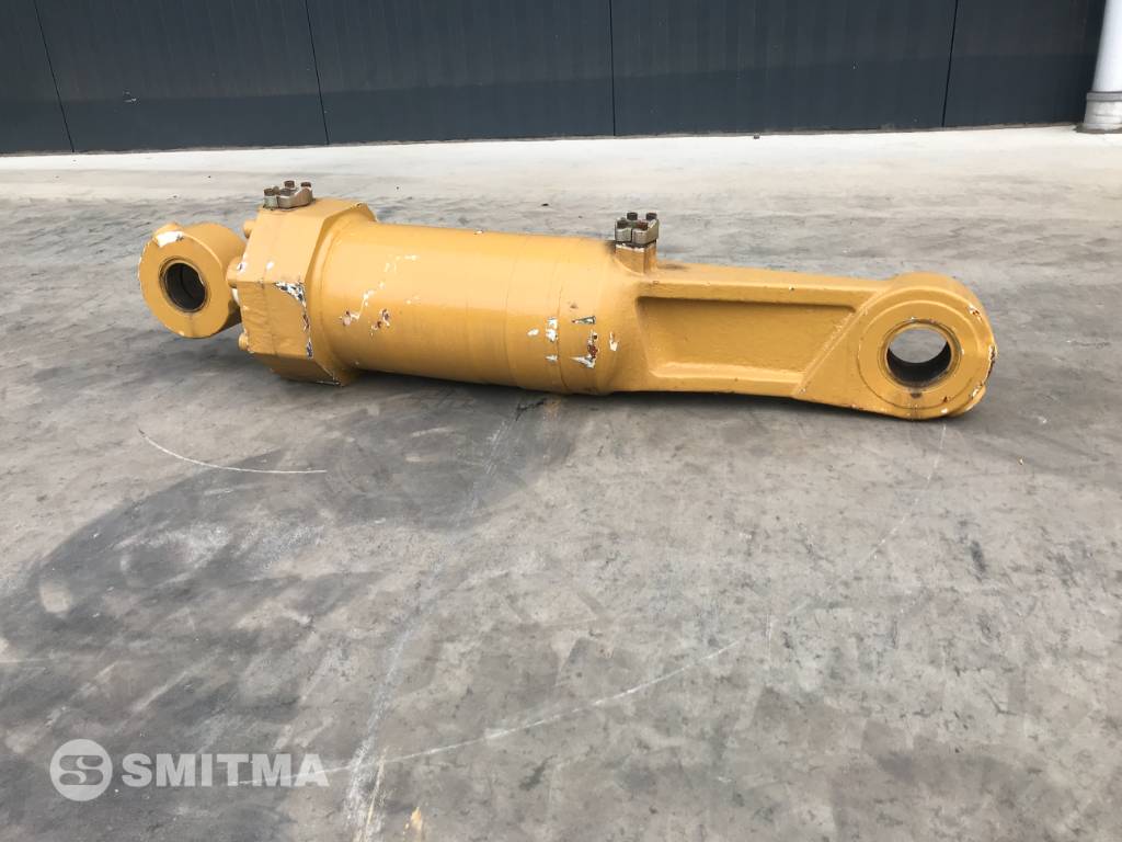 CAT 155-3653 D8R / D8T Lift Cylinder image