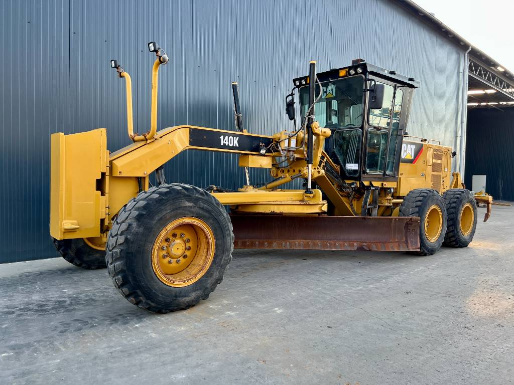 CAT 140 K image