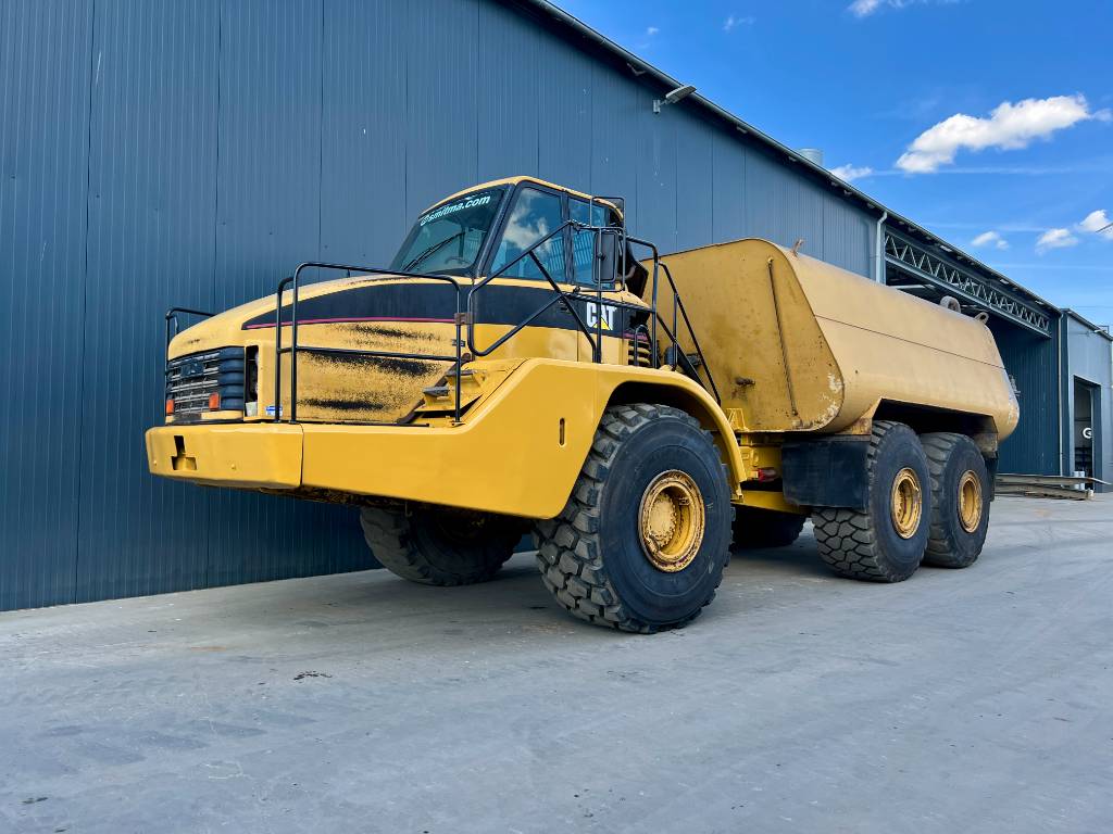 CAT 740 image