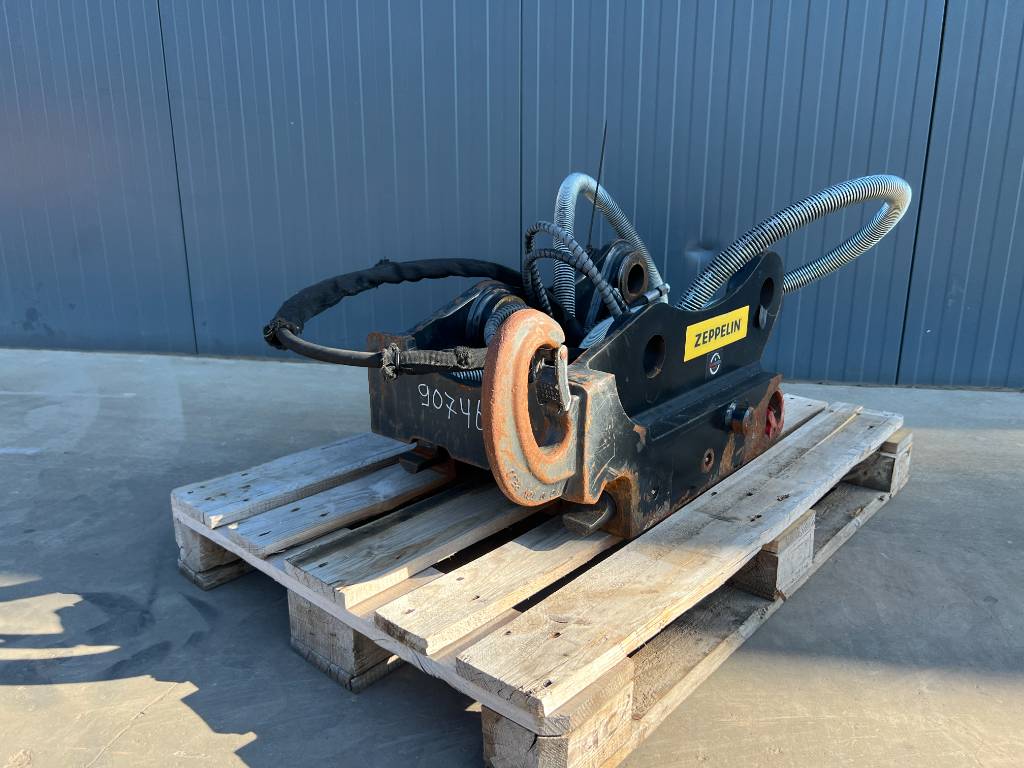 OilQuick OQ65 - 311F / 313F / 315F image
