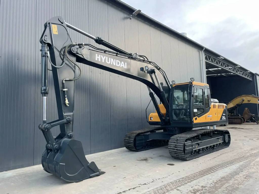 Hyundai R215L image