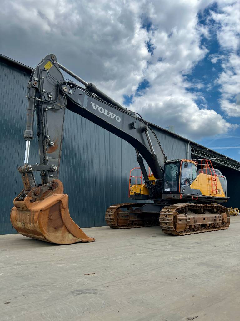 Volvo EC750E L image