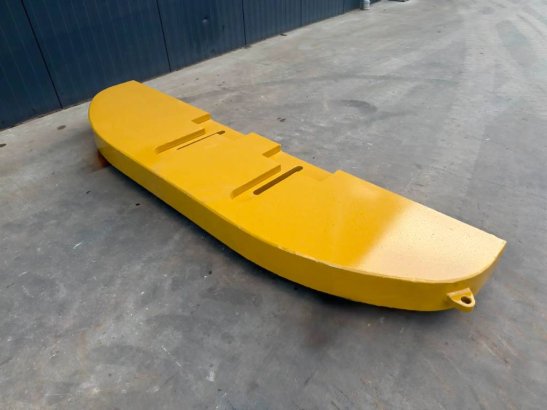 CAT 323D Counter weight for LRE 36 2026 1