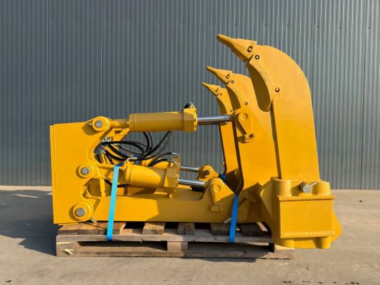 CAT D8R Multi Shank Ripper D8R Multi Shank Ripper 2026 1
