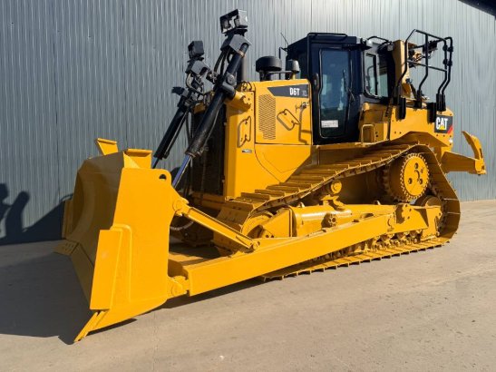 CAT D6T XL D6T XL 2016 2 Dozers