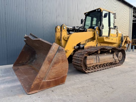 CAT 973D 973D 2010 2 image 46