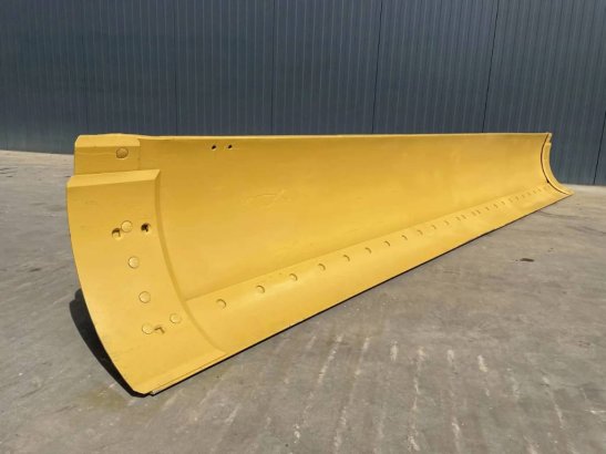 CAT 140K Moldboard 483 2026 1