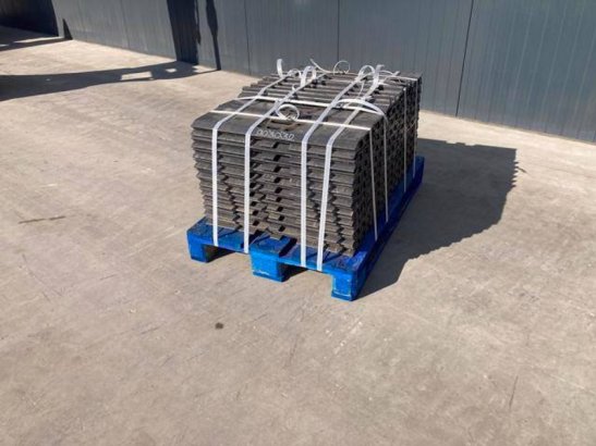 Sany SY210 / SY230 700mm Shoes SY210 / SY230 700mm Shoes 2026 1
