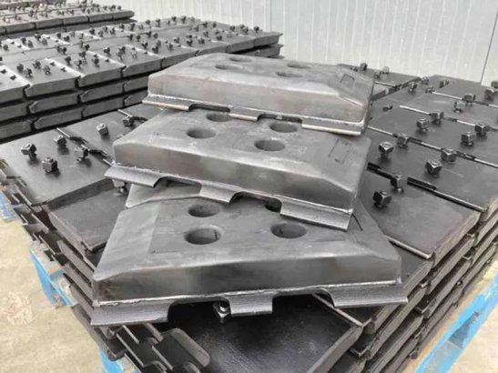 Volvo Rubber Asphalt Pads Rubber Asphalt Pads 2026 1