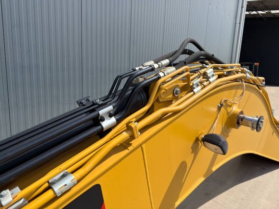 CAT 324D / 324E / 326F Boom 324D / 324E / 326F Boom 2 image 10