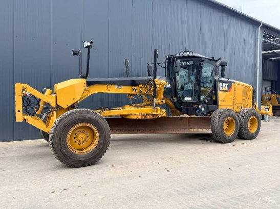 CAT 140M3 140M3 2015 2 Motor graders image 10