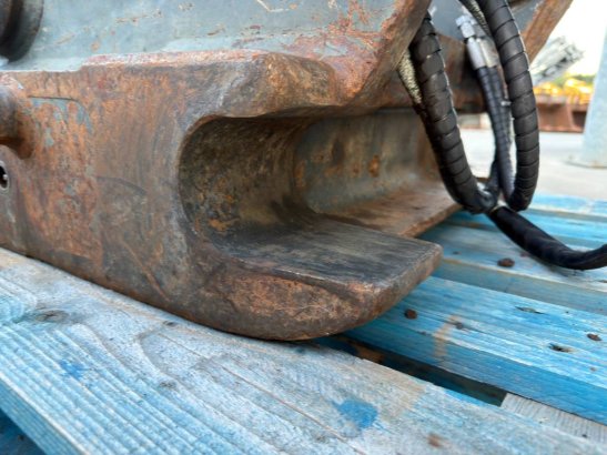 OilQuick OQ80 - M318D / M320F / M322D / 320D / 320E / 323D OilQuick OQ80 - M318D / M320F / M322D / 320D / 320E / 323D 2016...
