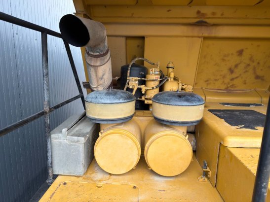CAT 775E 775E 2005 2 Dump Truck image 11