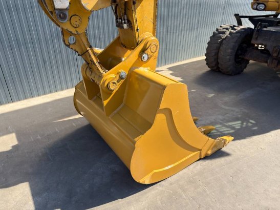 CAT M322D M322D 2015 2 Wheeled Excavators image 11