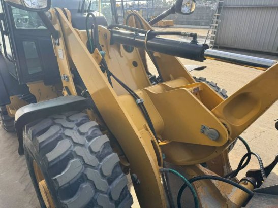 CAT 906M 267 2016 2 Wheel Loaders image 11